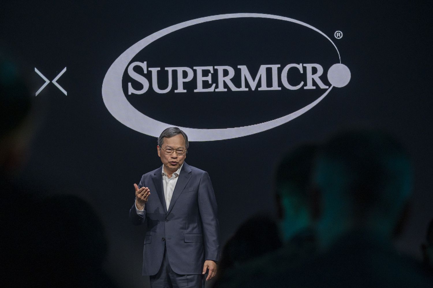 为什么 Supermicro 股价今天上涨 30%