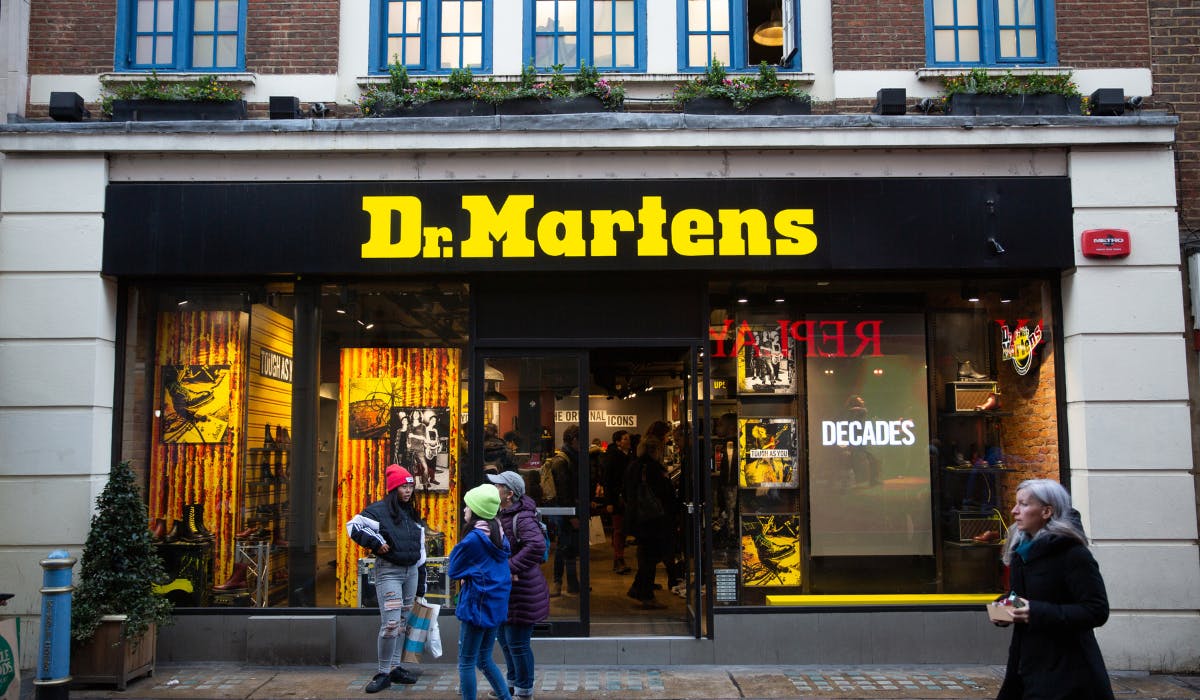 Dr. Martens：危机时期消费者需要标志性品牌