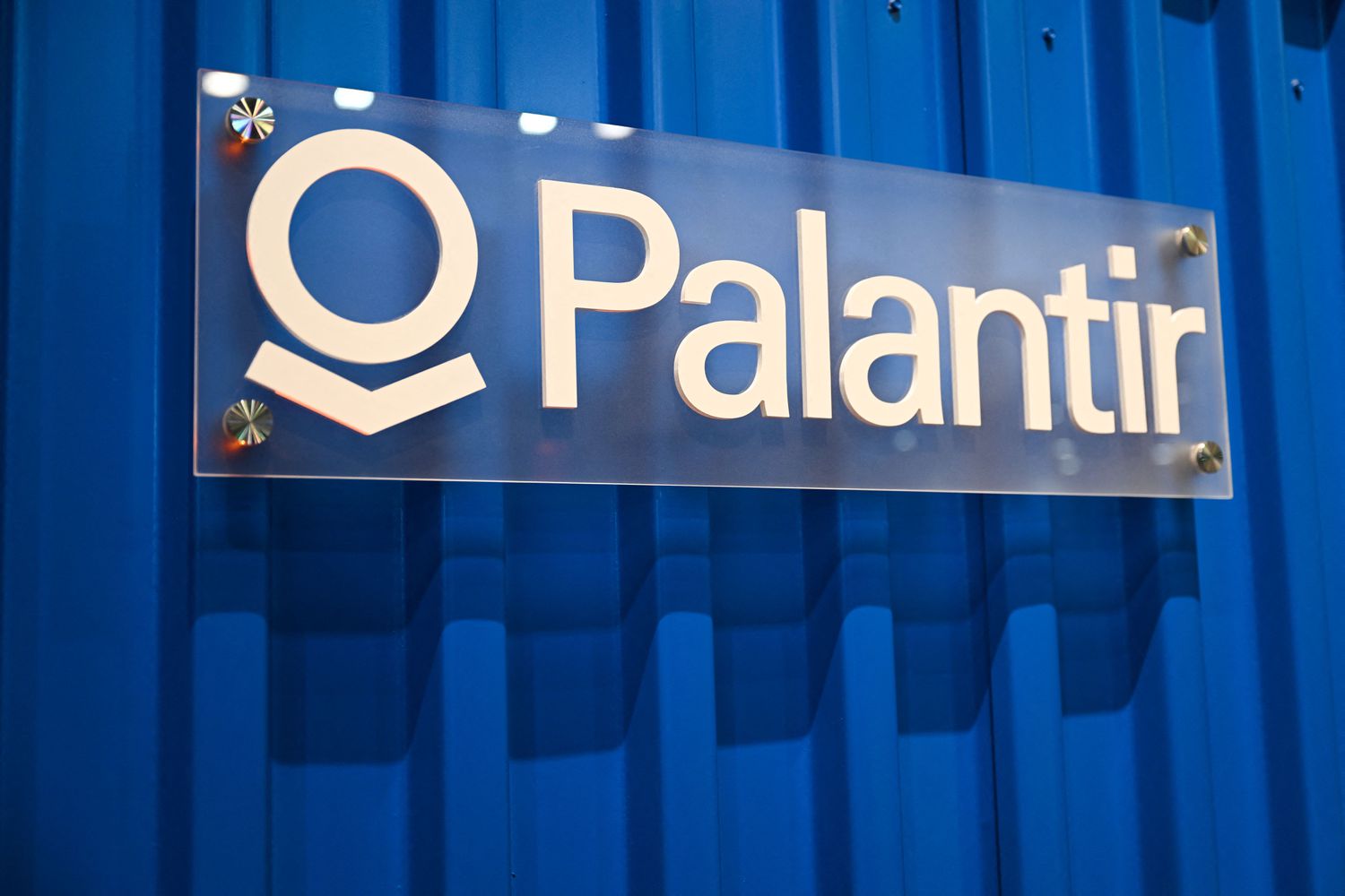 Palantir 延长价值 6.19 亿美元的陆军合同后股价上涨