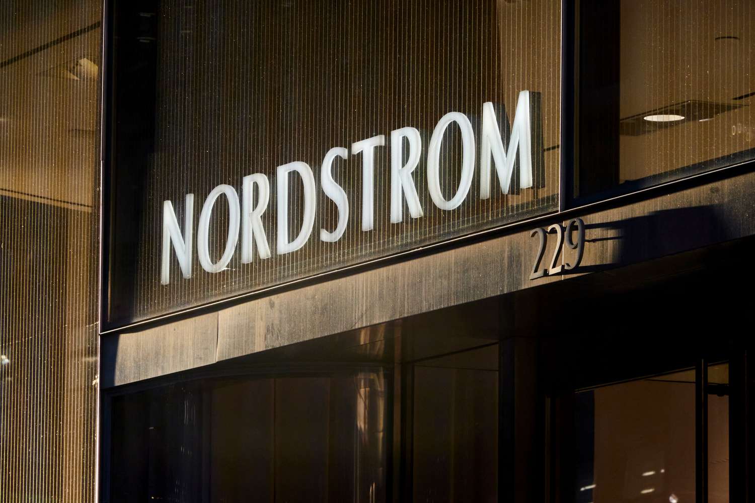 Nordstrom 将以 $6.25B 交易被创始家族私有化