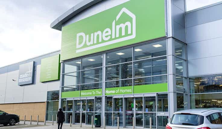 随着客户数量的增加，Dunelm 称赞“广泛的价值主张”